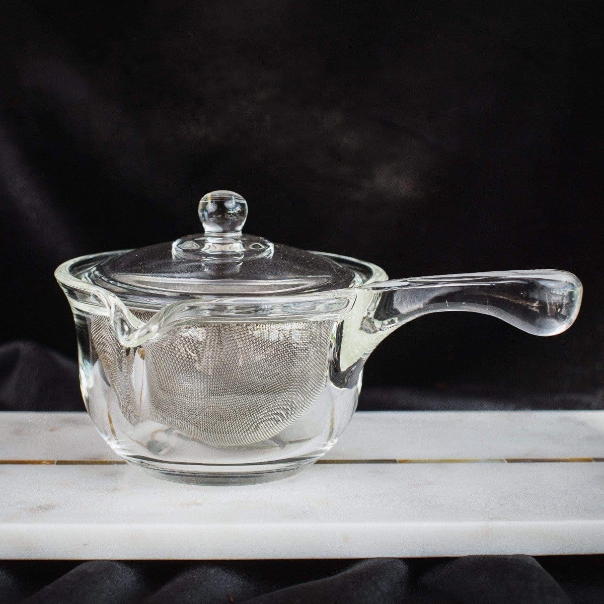 Tea-in-Hand: The Perfect Steep Side-pour Ceremonial Teapot