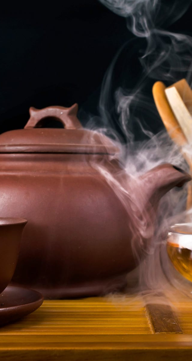 Organic Lapsang Souchong: Smoky Black Tea